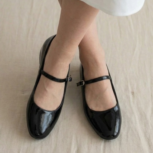 Beautiful Mary Jane flats 🤩 - Picture 3 of 8